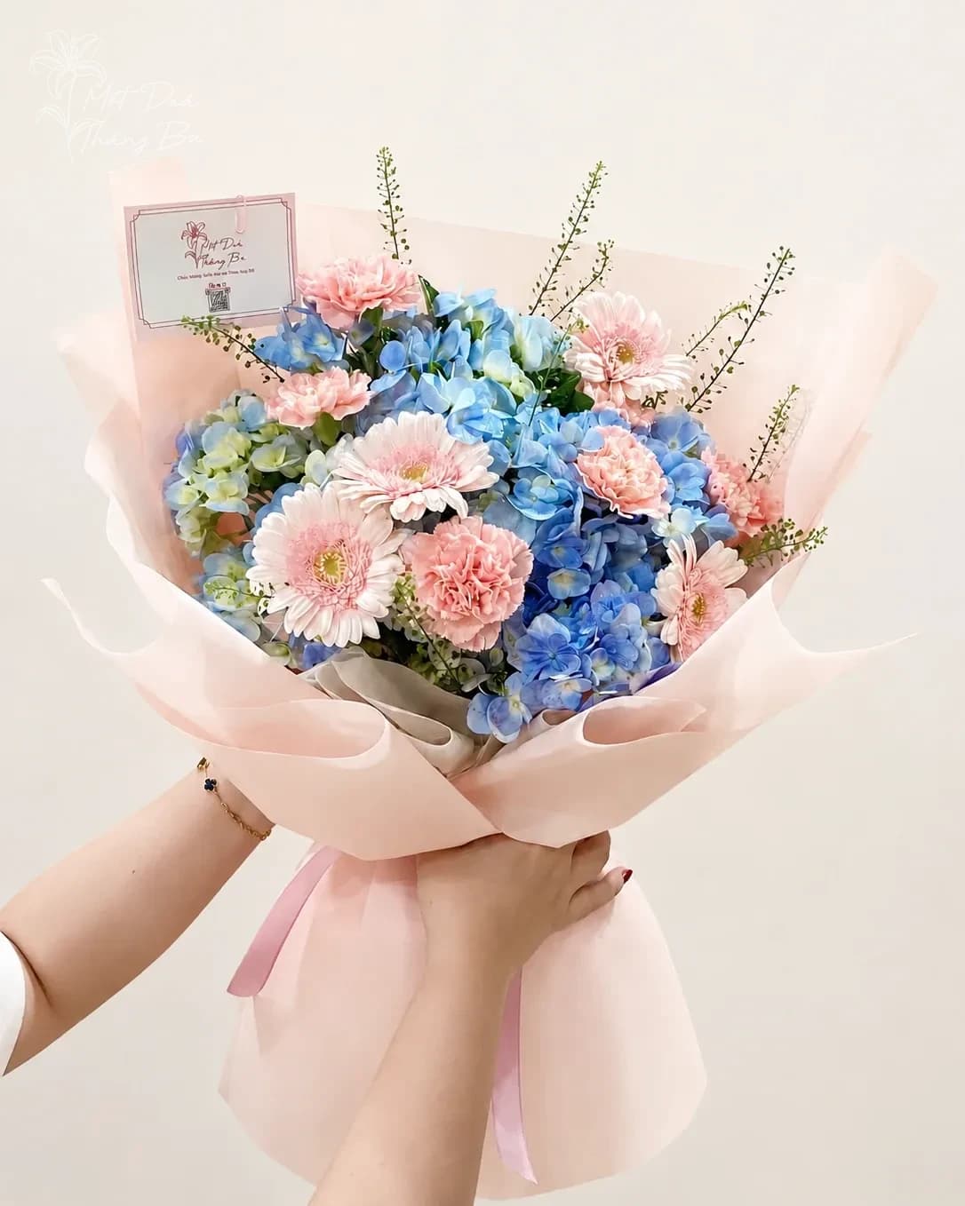 Bó Hoa Mix Tone Xanh Hồng - Pastel Nhẹ Nhàng & Tinh Tế