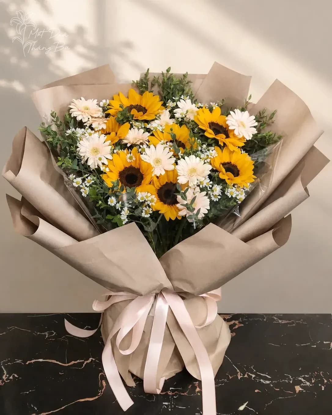Bó hoa chắp cánh ước mơ | Hoa hướng dương đồng tiền