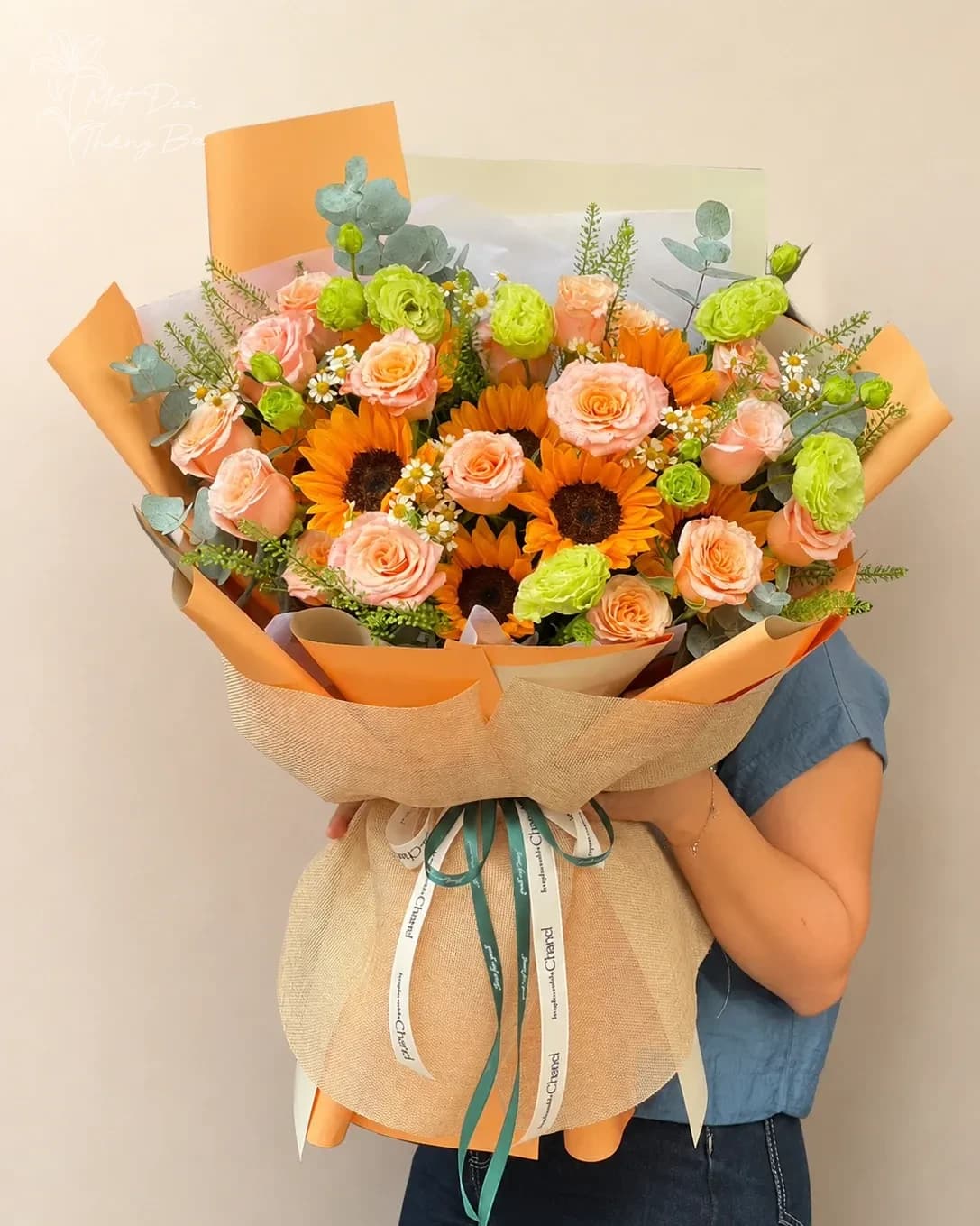 Bó Hoa Hướng Dương & Hồng Cam Pastel Rạng Rỡ