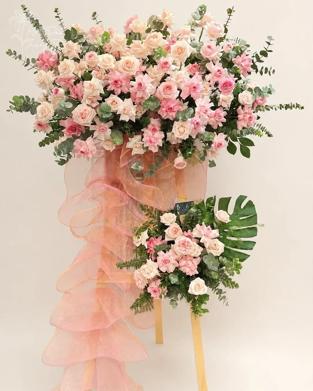 Kệ Hoa Chúc Mừng Hồng Phát.