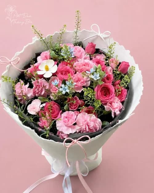 Sweet Sophia - Bó Hoa Hồng Sophia Điểm Sao Xanh
